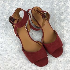 Universal Thread Megan Red Heeled Pump Sandals 9.5